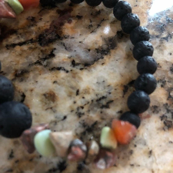 Lava Healing & Mixed Stone Bracelet - Picture 5 of 7